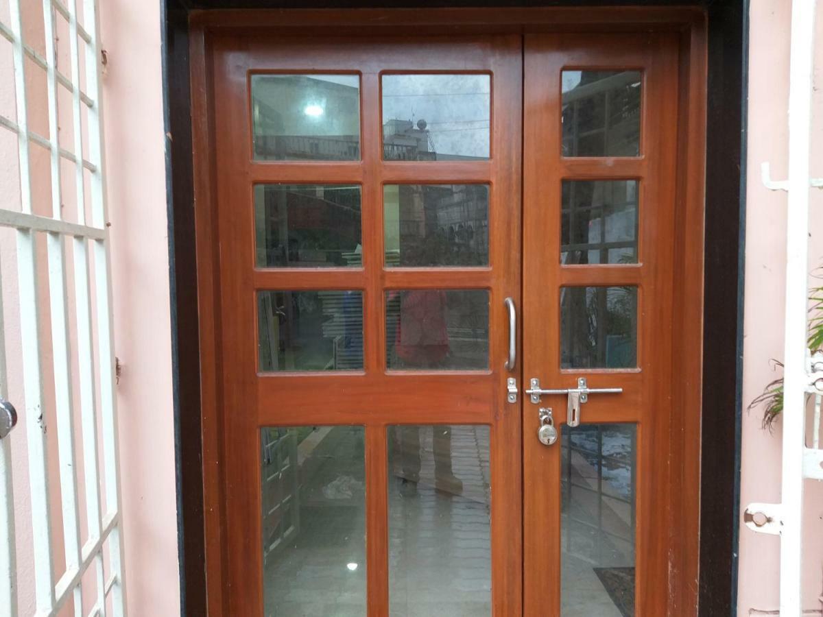 Madhusmruti Apartment Puri Exterior photo